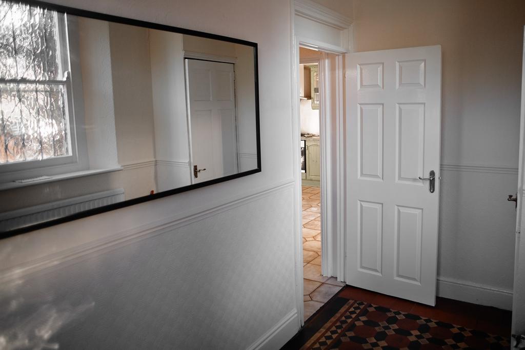 Fishponds Lodge room 4