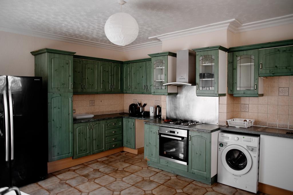 Fishponds Lodge room 6